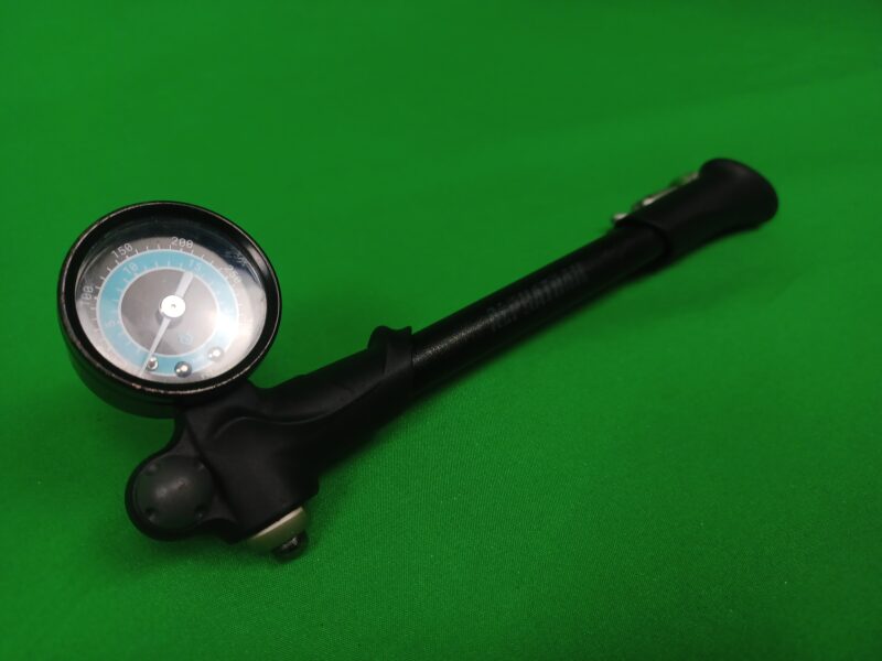 Pompka do amortyzatorów 300Psi